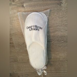 🌴NEW/NEVER WORN ‘OMNI HOTEL & RESORT’  SPA SLIPPERS~SIZE 8